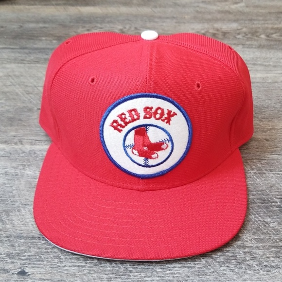 New Era Other - NWOT New Era Vintage Red Sox Snapback Hat